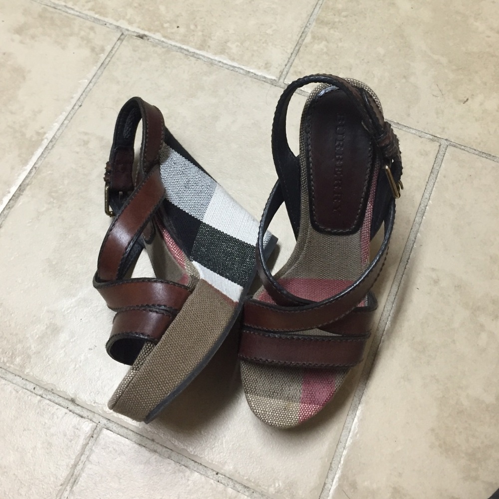 COPY - Burberry platform wedge sandal